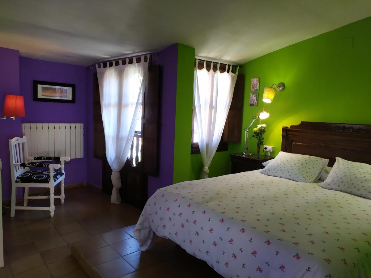 Apartamentos La Iguana Hervas Bagian luar foto